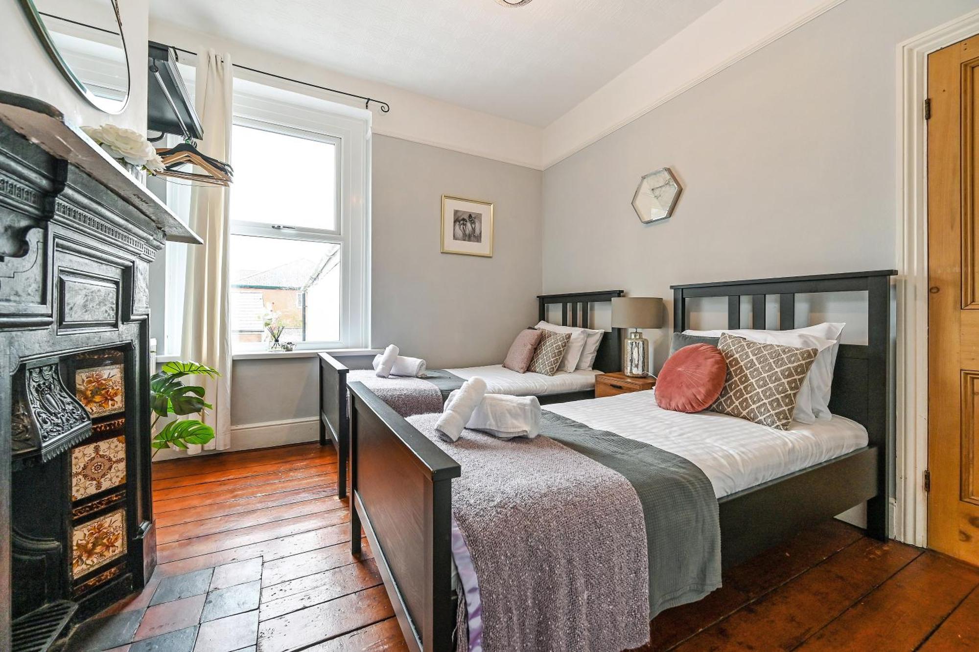 Villa Beautiful Townhouse, Great Location - Pet Friendly Cardiff Esterno foto
