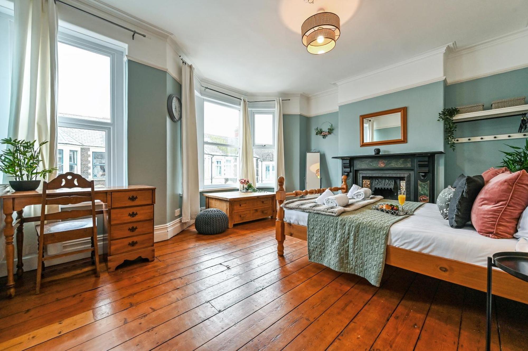 Villa Beautiful Townhouse, Great Location - Pet Friendly Cardiff Esterno foto