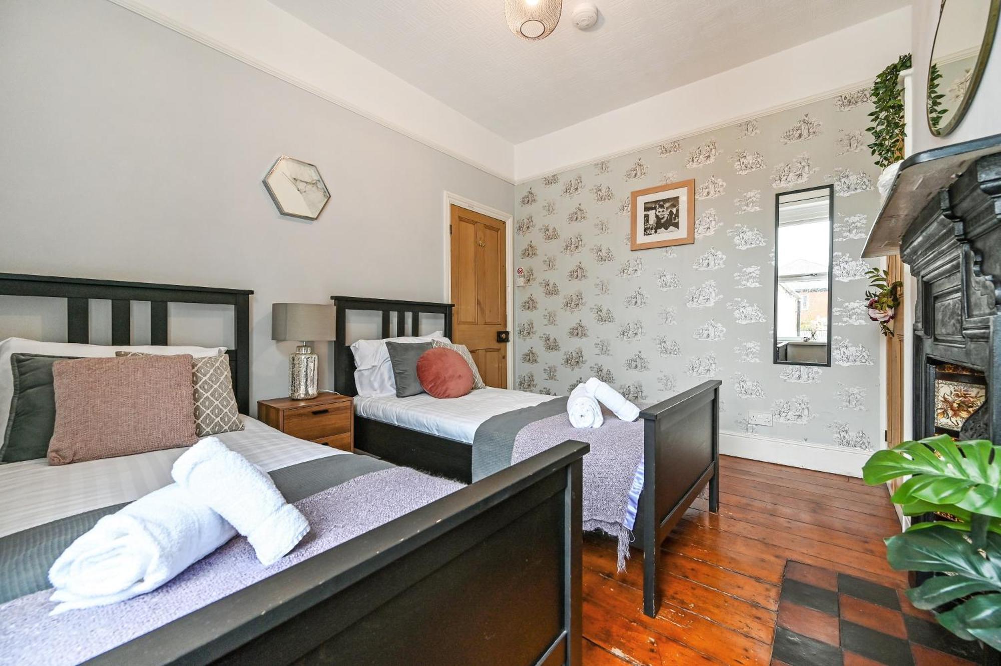 Villa Beautiful Townhouse, Great Location - Pet Friendly Cardiff Esterno foto