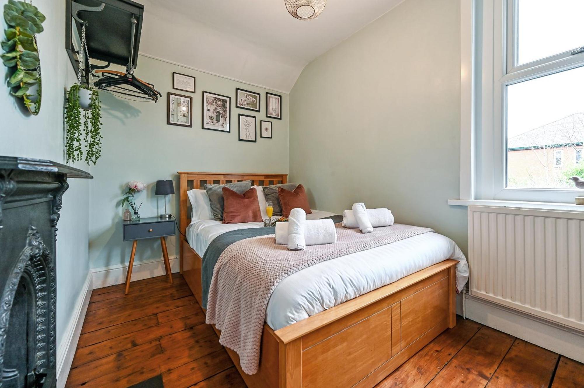Villa Beautiful Townhouse, Great Location - Pet Friendly Cardiff Esterno foto