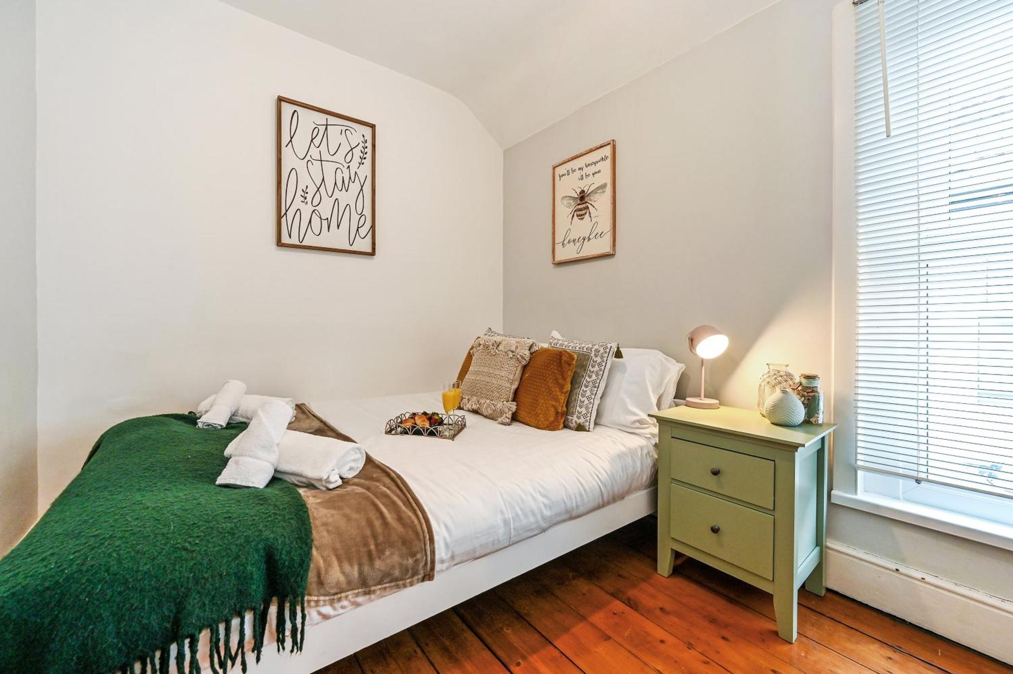 Villa Beautiful Townhouse, Great Location - Pet Friendly Cardiff Esterno foto